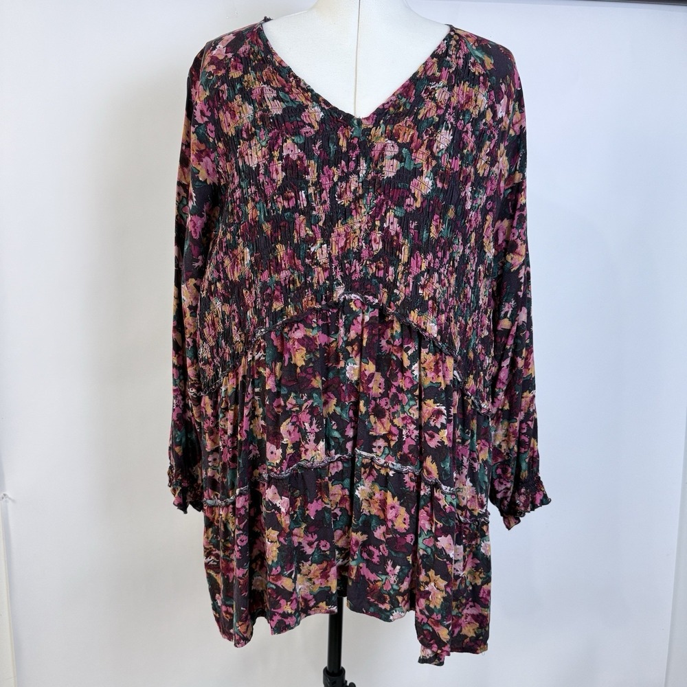 Dark Floral Tiered Smocked Tunic Top Size 4X Flowy Cottage Fall Autumn Feminine‎